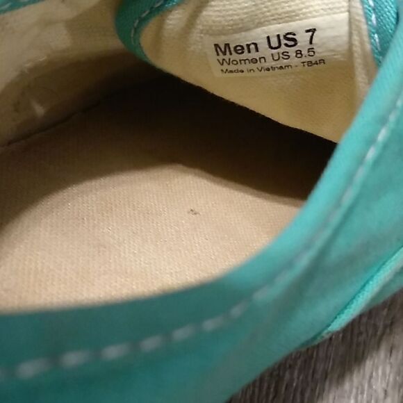 Vans Low Top Turquoise White Sneakers 7 - Picture 6 of 6